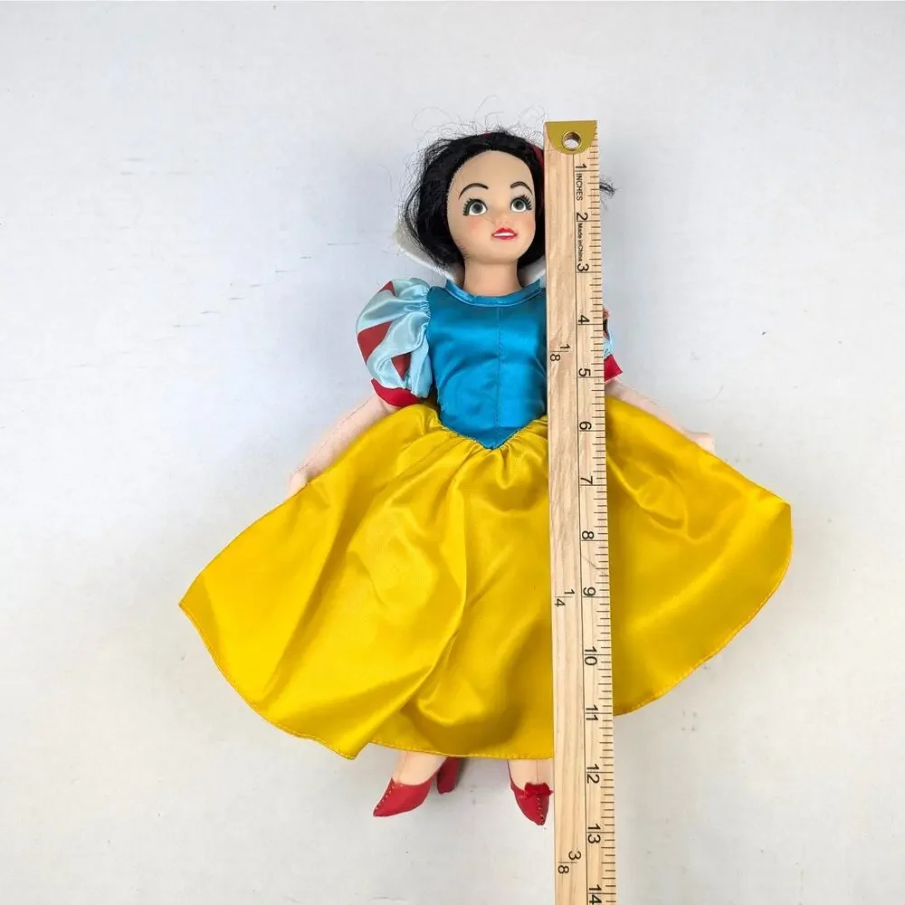 Vintage 1980s Applause Disney Snow White Pirouette Doll 13 Inch